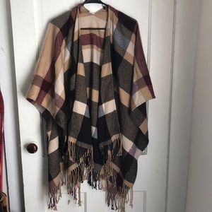 Soft Plaid Poncho/Cardigan